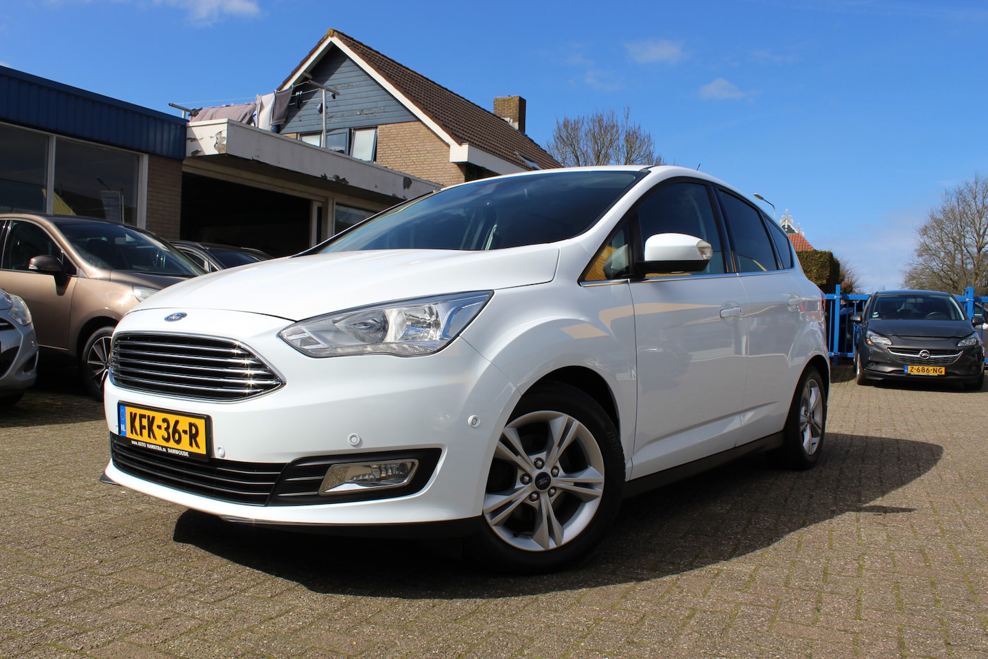 Ford C-Max - 1.0i "Titanium" Navi - Cruise - PDC !!! 125 Pk - AutoWereld.nl