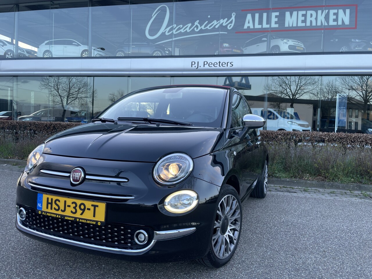 Fiat 500 C - 1.2 Lounge Airco - Apple carplay - Cruise control - Parkeersensor achter - Navigatiesystee - AutoWereld.nl