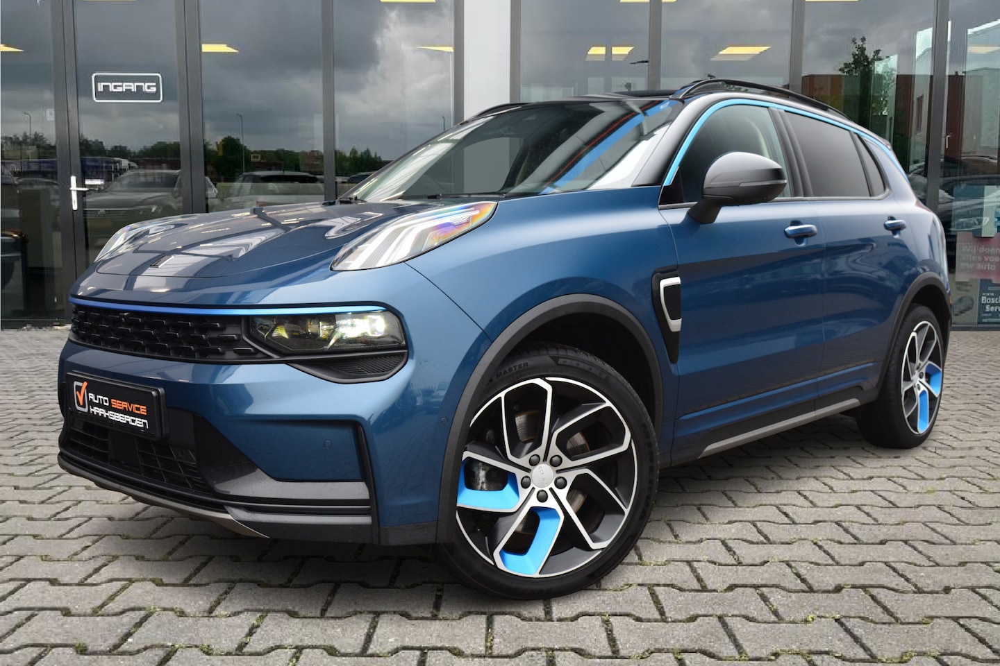 Lynk & Co 01 - 1.5 | Pano | 360 Camera | ACC | Zwarte Hemel - AutoWereld.nl