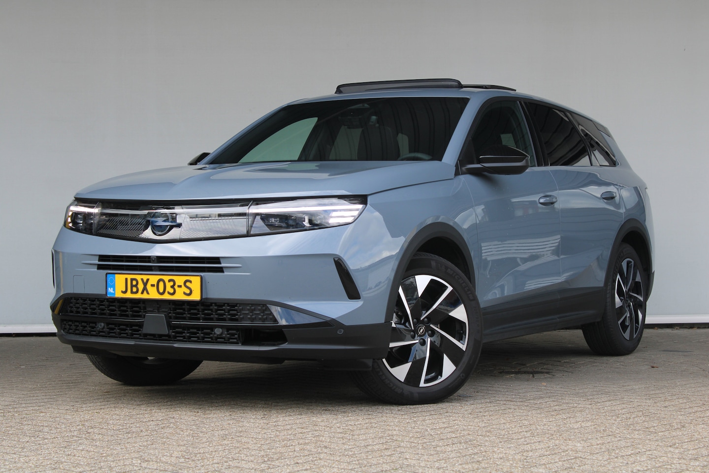 Opel Grandland - 1.2 Turbo Hybrid Business Edition | Camera | Ledere bekleding | Panoramadak | Cruise contr - AutoWereld.nl