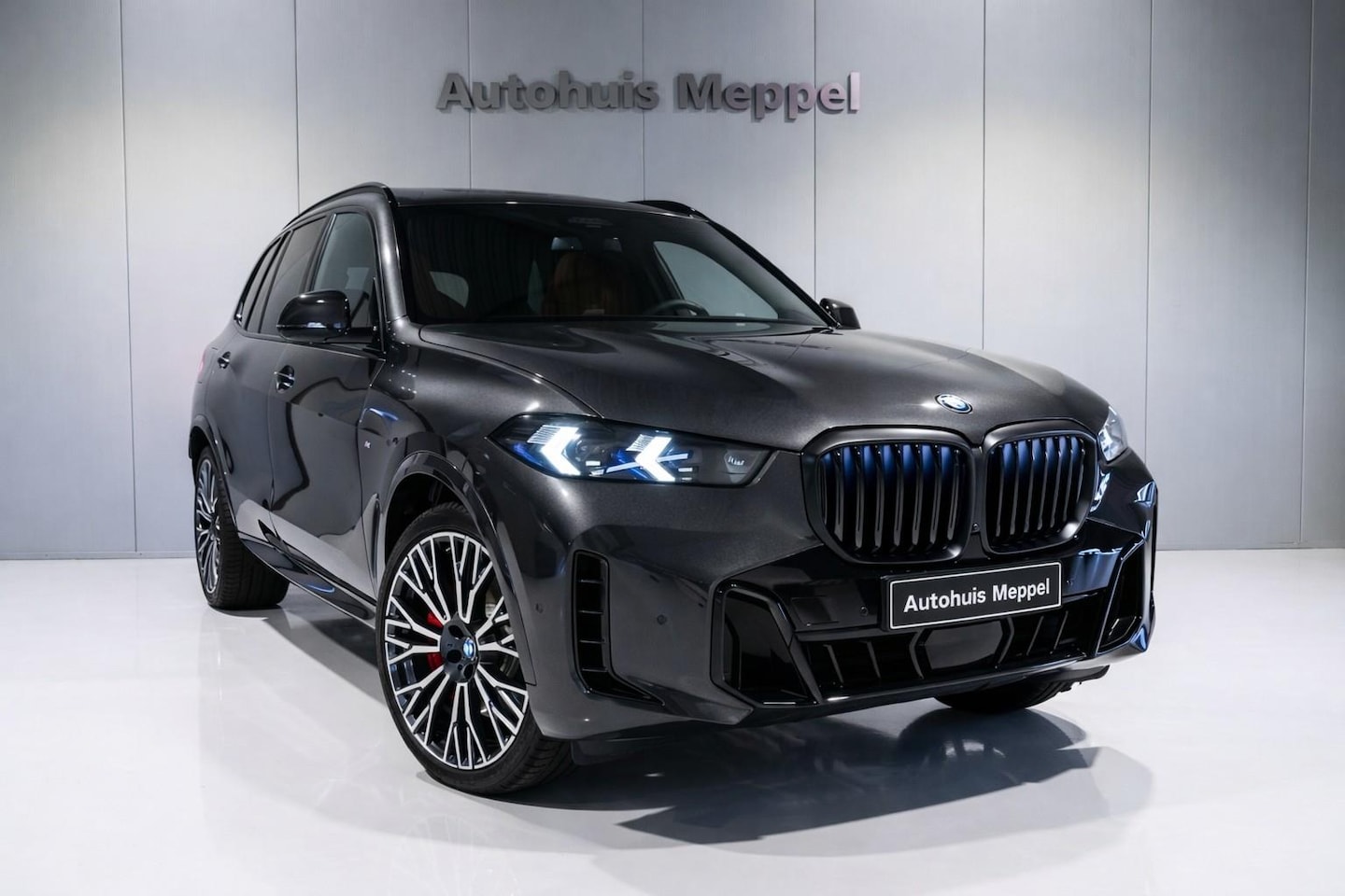 BMW X5 - xDrive50e M-Sport Pro/// | B&W | Alle Denkbare opties - AutoWereld.nl