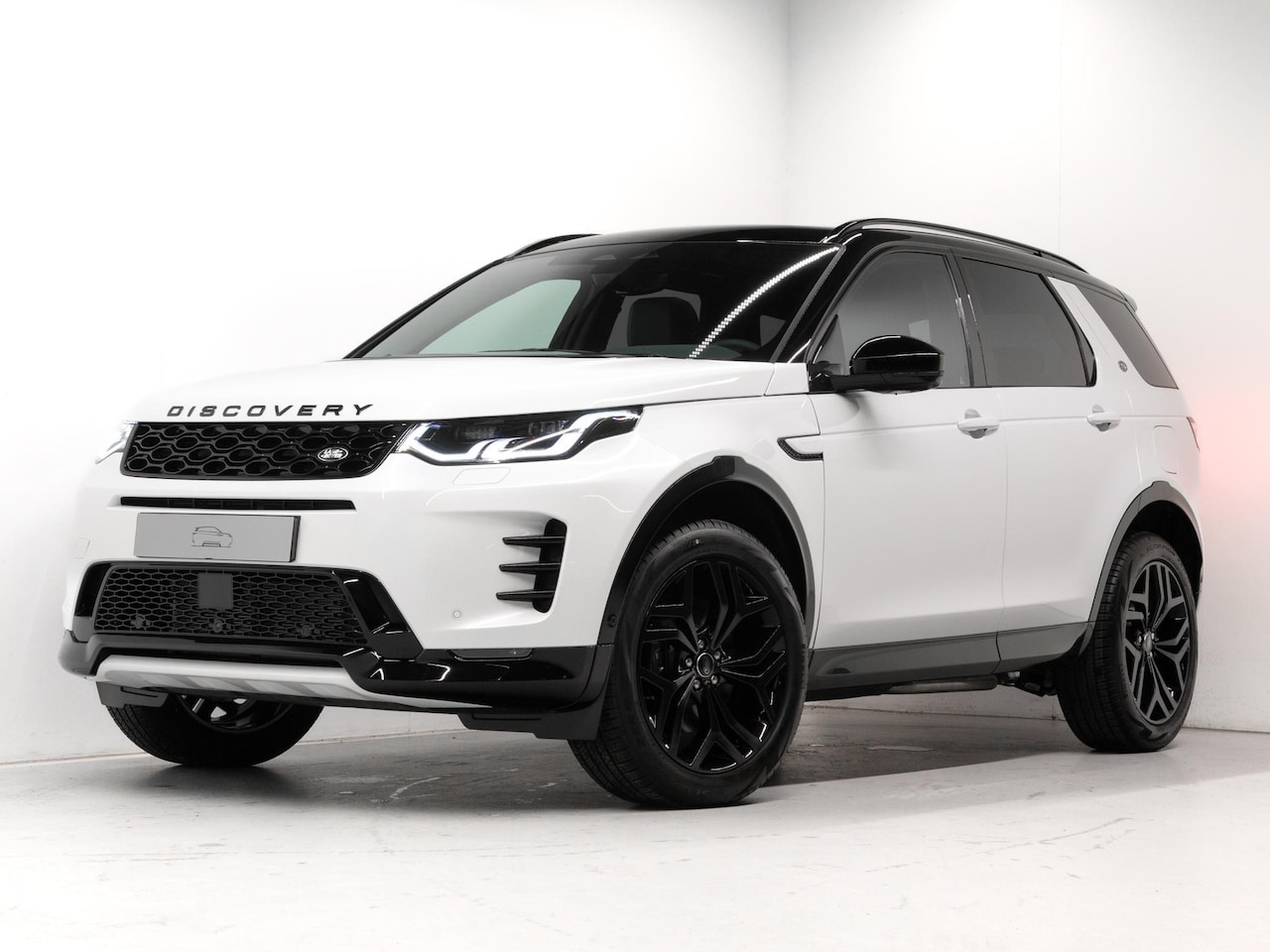 Land Rover Discovery Sport - 1.5 P270e PHEV Business Landmark Edition 1.5 P270e PHEV Business Landmark Edition - AutoWereld.nl