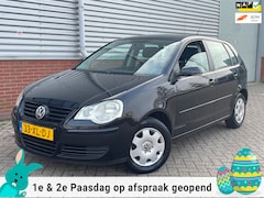 Volkswagen Polo - 1.4-16V Airco Cruise control