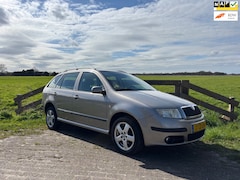 Skoda Fabia Combi - 1.4-16V Spirit+