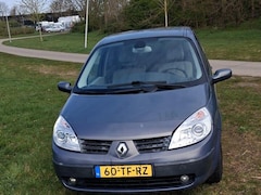 Renault Grand Scénic - 2.0-16V Tech Line 7p