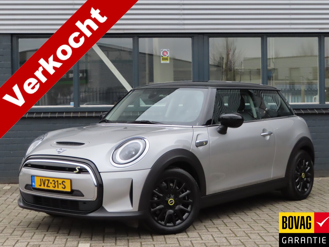 MINI Mini-Electric - Classic 33 kWh | camera | keyless entry | comfortstoelen | - AutoWereld.nl