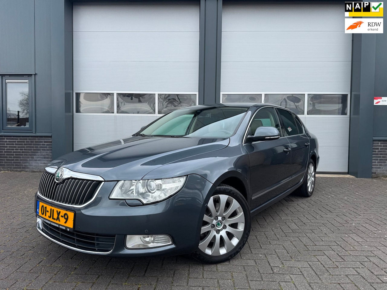 Skoda Superb - 1.8 TSI Elegance Business Line Vol optie Topstaat! - AutoWereld.nl