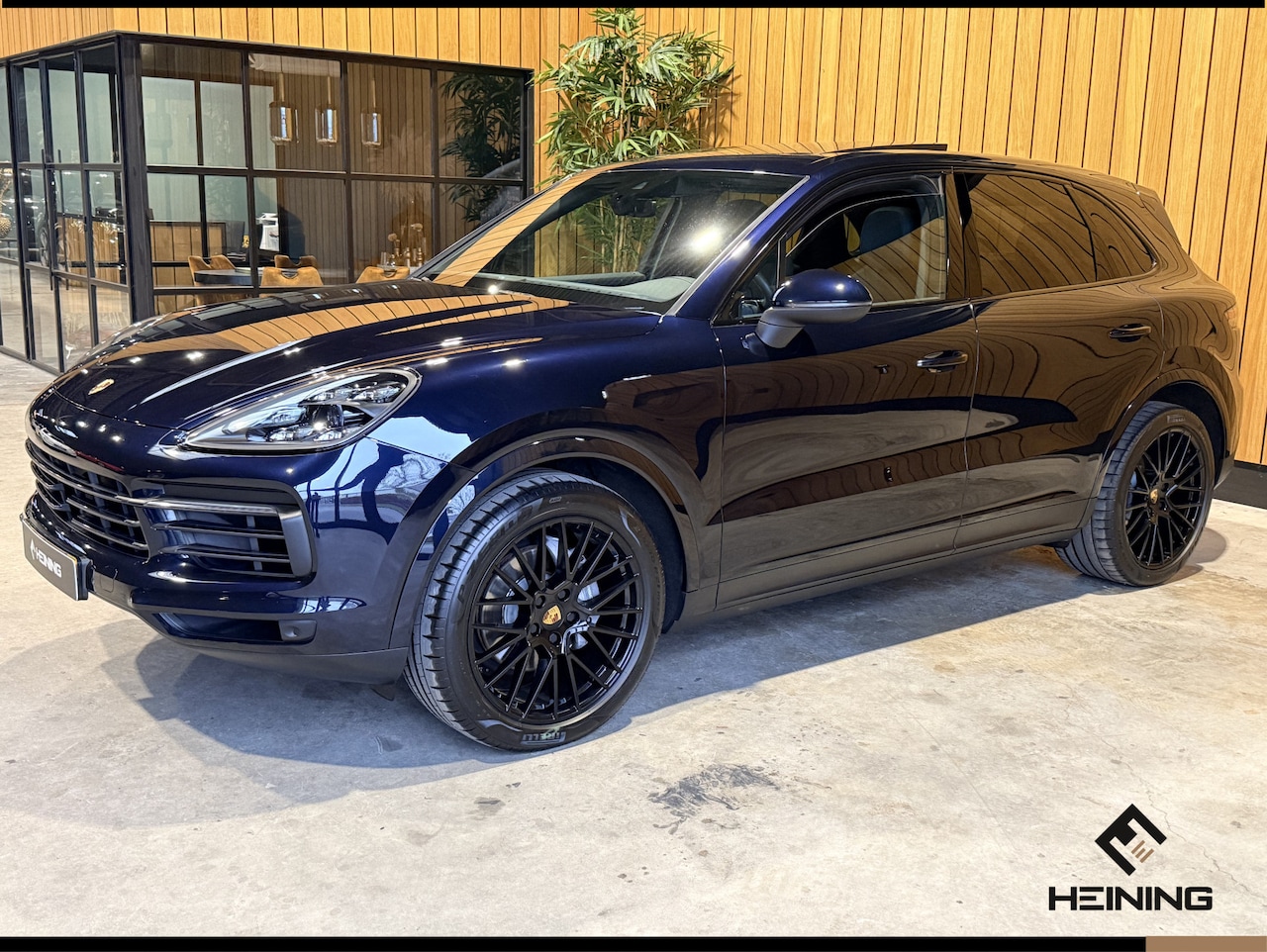 Porsche Cayenne - 3.0 Apple-carplay. Pano. Trekhaak. Navi. Bose. Luchtvering. - AutoWereld.nl
