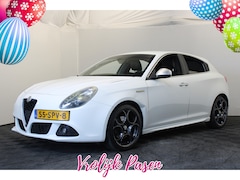 Alfa Romeo Giulietta - 1.4 T Distinctive *Pasen Geopend