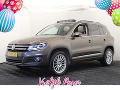 Volkswagen Tiguan - 2.0 TSI Sport&Style 4Motion |Pano|Leder| *Pasen Geopend