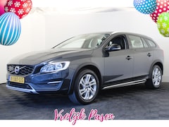 Volvo V60 Cross Country - 2.0 D3 Momentum |Stoelverwarming| *Pasen Geopend