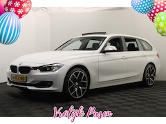 BMW 3-serie Touring - 320i xDrive High Executive |Pano| *Pasen Geopend