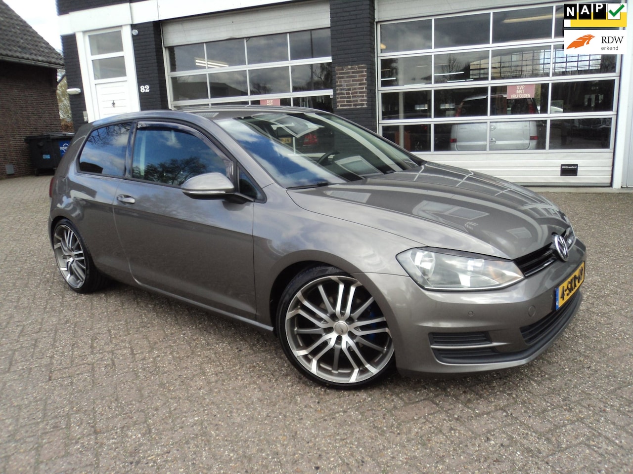 Volkswagen Golf - 1.2 TSI Comfortline 1.2 TSI Comfortline - AutoWereld.nl