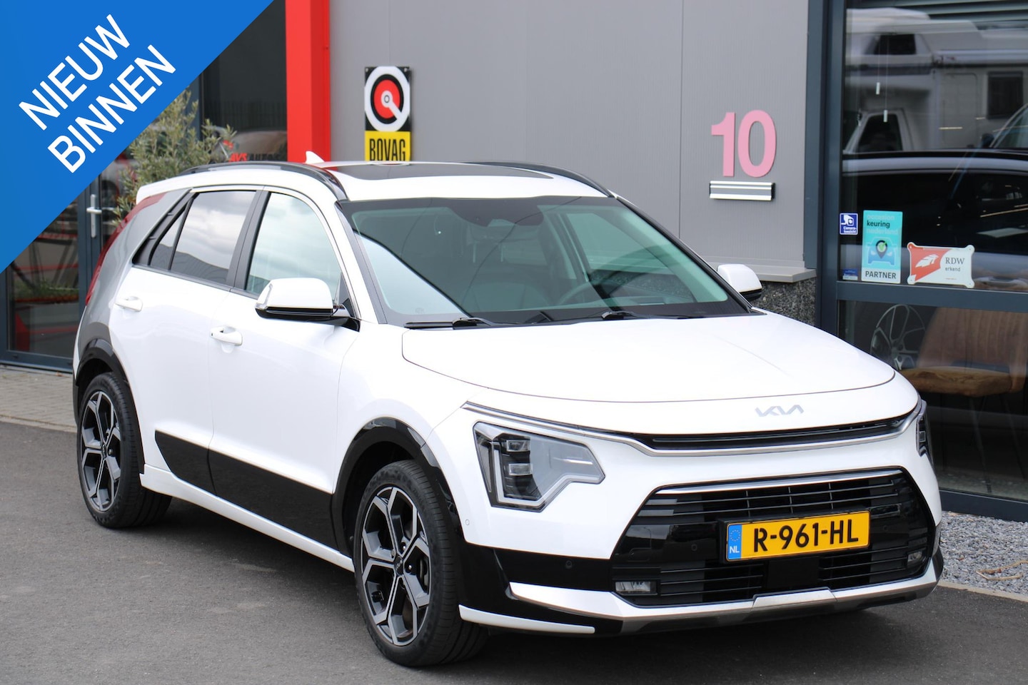 Kia Niro - 1.6 GDi Hybrid ExecutiveLine 1.6 GDi Hybrid ExecutiveLine, HARM KARDON, HEAD-UP PANO, WINTERPAKKET, CAMERA, TREKHAAK - AutoWereld.nl