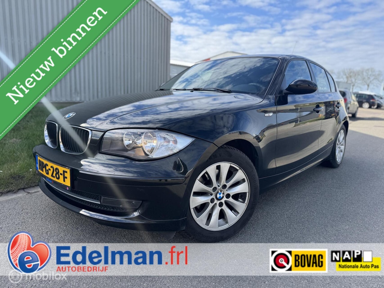 BMW 1-serie - 120i Automaat| Echte KM's! |Carplay|Cruise - AutoWereld.nl