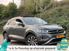 Volkswagen T-Roc - 1.5 TSI Life Business AUTOMAAT PANO 17'' 2024