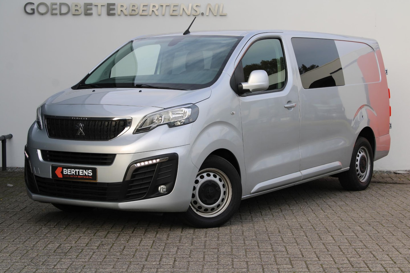 Peugeot Expert - 2.0 BlueHDI 150 DC |Dubbele Cabine| Euro 6 | Incl. 6 mnd BOVAG garantie | - AutoWereld.nl