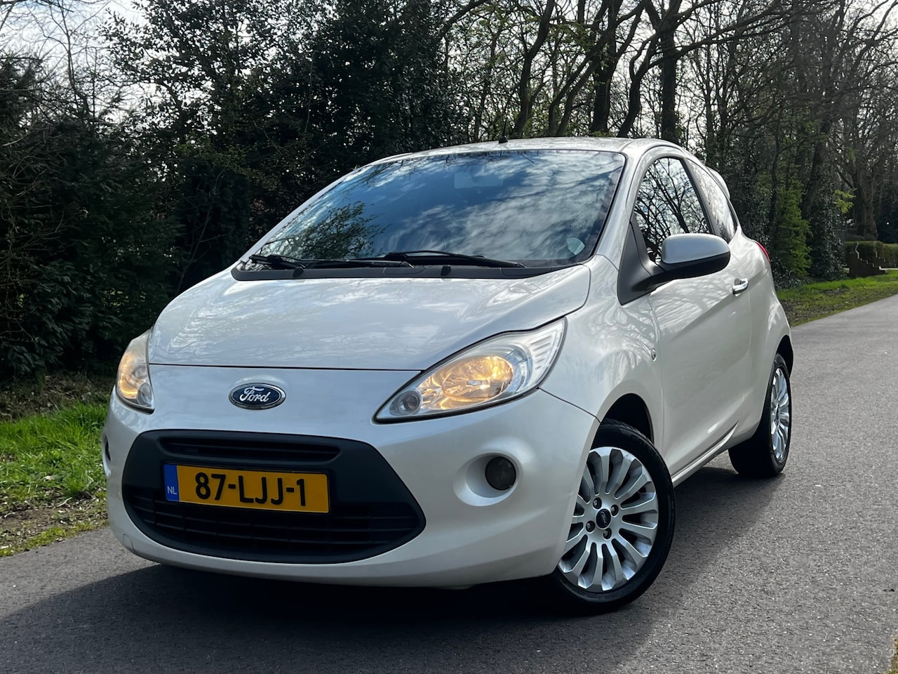 Ford Ka - 1.2 Titanium X | Airco + Nette auto Nu € 2.450,-!!! - AutoWereld.nl