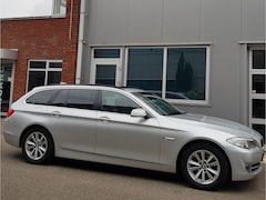 BMW 5-serie Touring - 523i Aut PanoDak Leder Navi Xenon