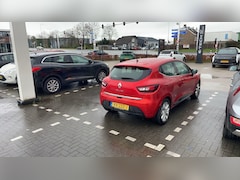 Renault Clio - TCe 120 Intens | Automaat
