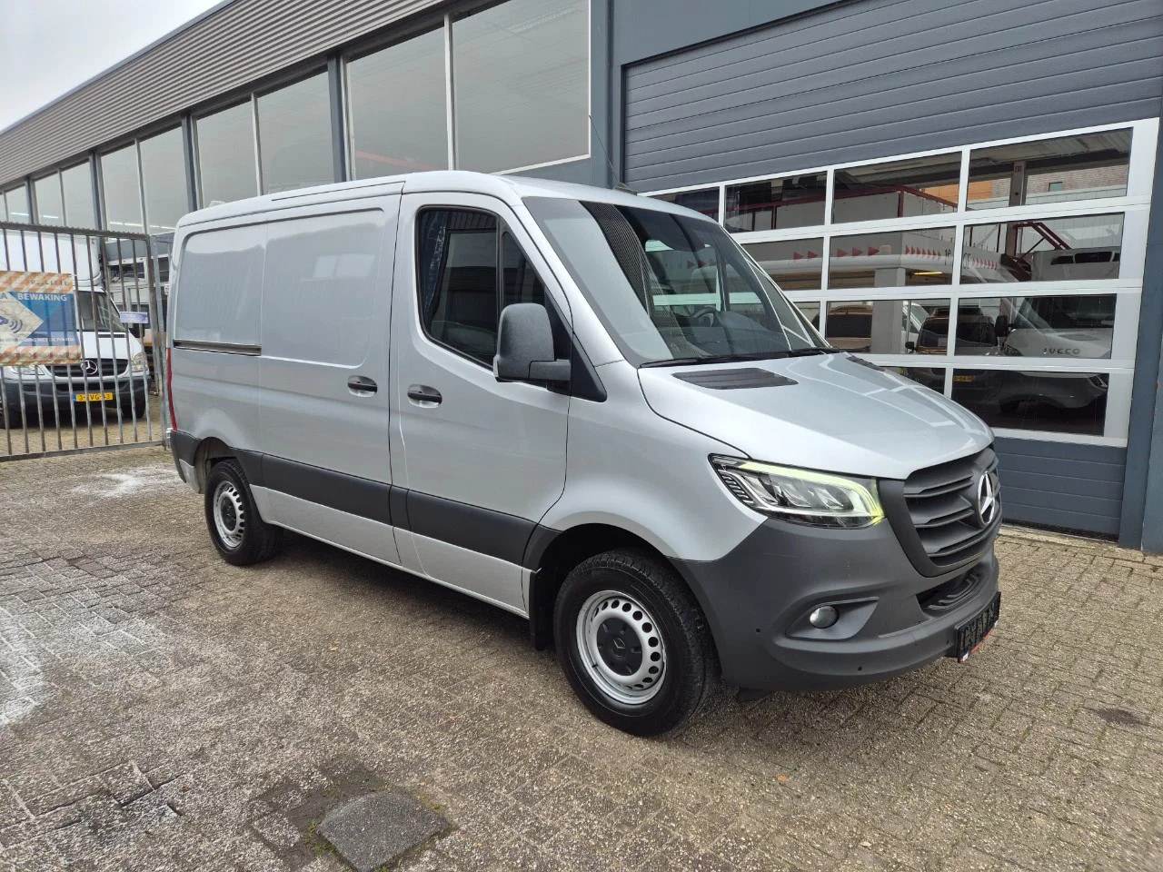 Mercedes-Benz Sprinter - 317 CDI L1H1 Aut/ Standkachel/ Sortimo inrichting - AutoWereld.nl