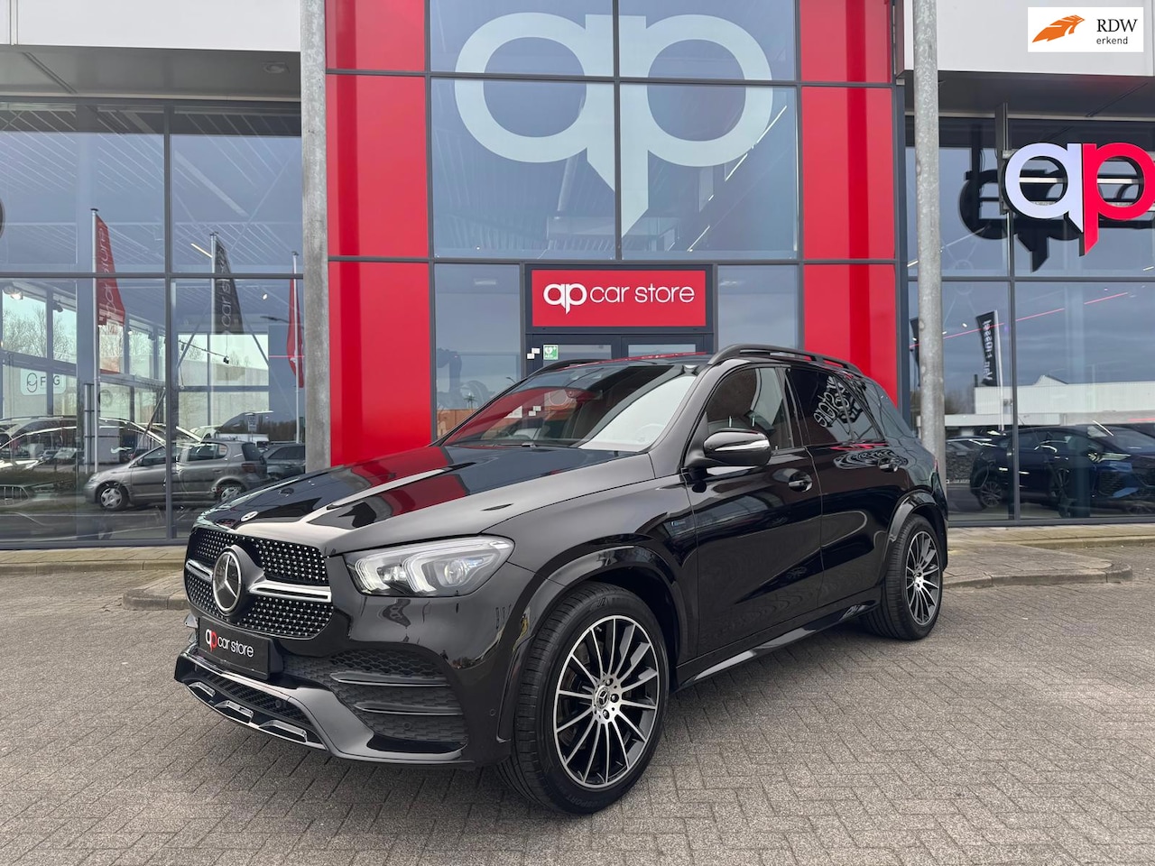 Mercedes-Benz GLE-Klasse - 350 de 4MATIC | Panorama | Luchtvering | Burmester | Trekhaak | BTW - AutoWereld.nl