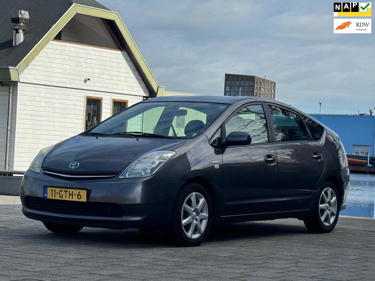 Toyota Prius - 1.5 VVT-i Comfort.Automaat/2eigenaar/airco/KEYLESS/ - AutoWereld.nl