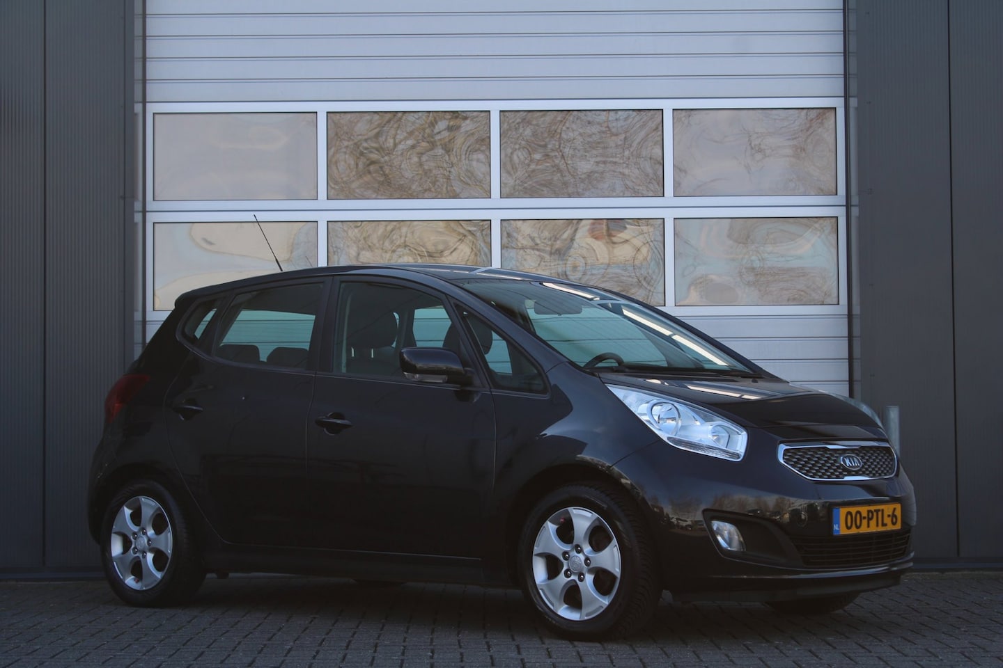 Kia Venga - 1.6 CVVT X-ecutive 125pk Clima/Cruise/PDC/Elek.Ramen/C.V./RadioCD.AUX.USB/16"LM/Trekhaak/A - AutoWereld.nl