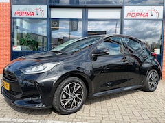 Toyota Yaris - 1.5 Hybrid Dynamic Automaat / Trekhaak / Stoelverw. / Apple - Android Navi / LM / 4 seiz.
