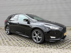 Ford Focus Wagon - 1.5 ST-Line