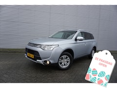 Mitsubishi Outlander - 2.0 PHEV Business Edition X-Line AUTOMAAT - Climate / Navi / Cruise / Camera / Trekhaak /