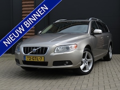 Volvo V70 - 2.0 Summum Airco Cr-Control Schuifdak Trekh Youngtimer
