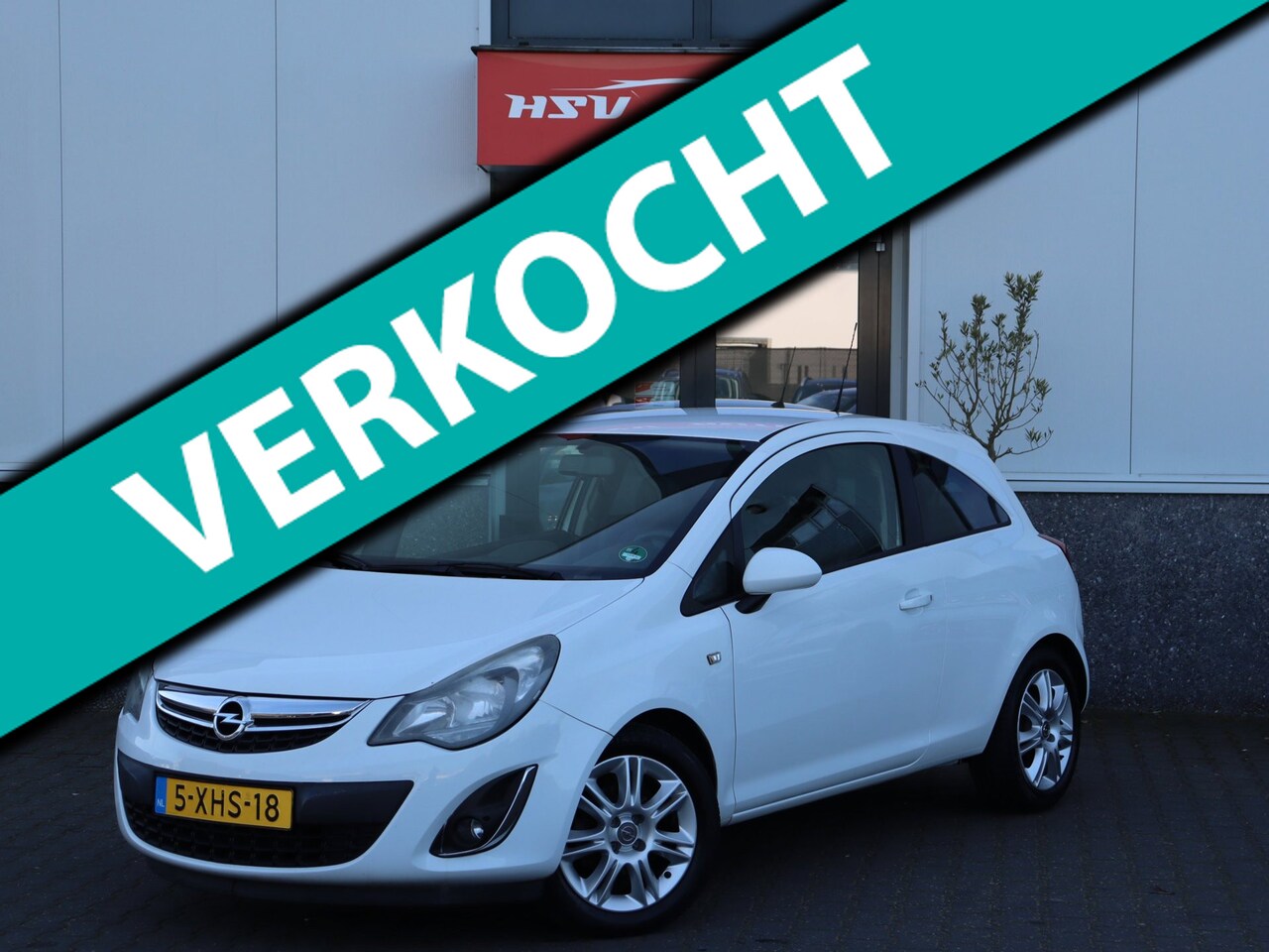 Opel Corsa - 1.2-16V BlitZ navi LM cruise org NL - AutoWereld.nl