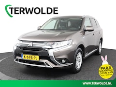 Mitsubishi Outlander - 2.4 PHEV Pure | Trekhaak | Parkeercamera | Stoelverw. |