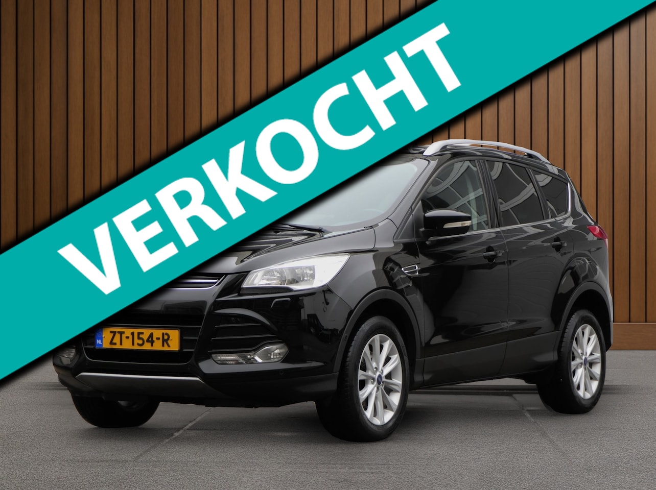 Ford Kuga - 1.5 Titanium Styling Pack | Half leder/stof | Stoelverwarming | Trekhaak - AutoWereld.nl