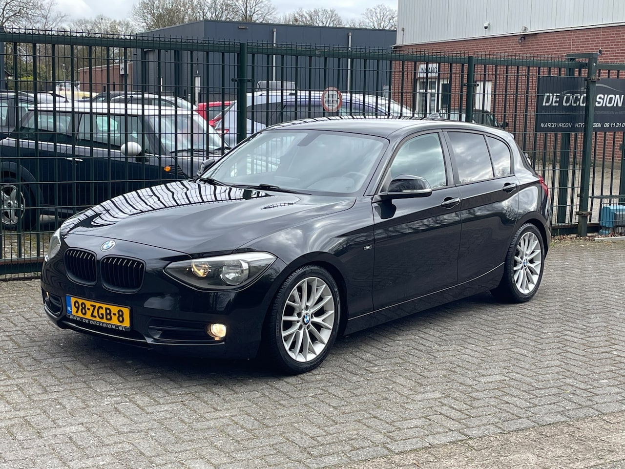 BMW 1-serie - 116i Sport Line 116i Sport Line+, Navi, 5 deurs 97.000km - AutoWereld.nl