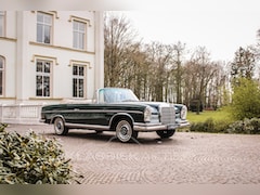 Mercedes-Benz 220 - SE Cabriolet