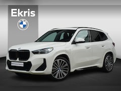 BMW X1 - xDrive30e M Sportpakket 20'' / Panoramadak / Elektrisch verstelbare stoelen / Harman Kardo