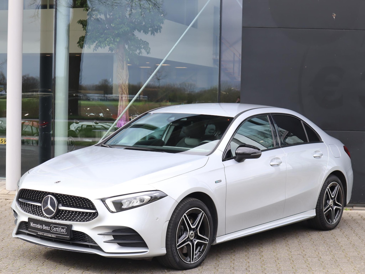 Mercedes-Benz A-klasse - 250 e AMG Line 250 e AMG Line - AutoWereld.nl