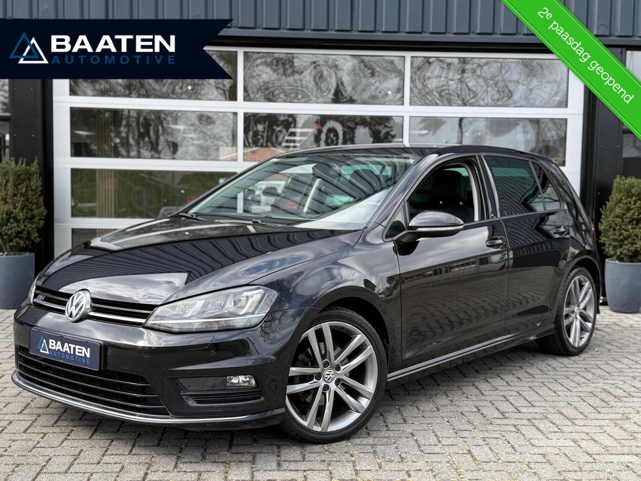 Volkswagen Golf - 1.4 TSI R-line|DSG|Camera|Carplay|Massage - AutoWereld.nl