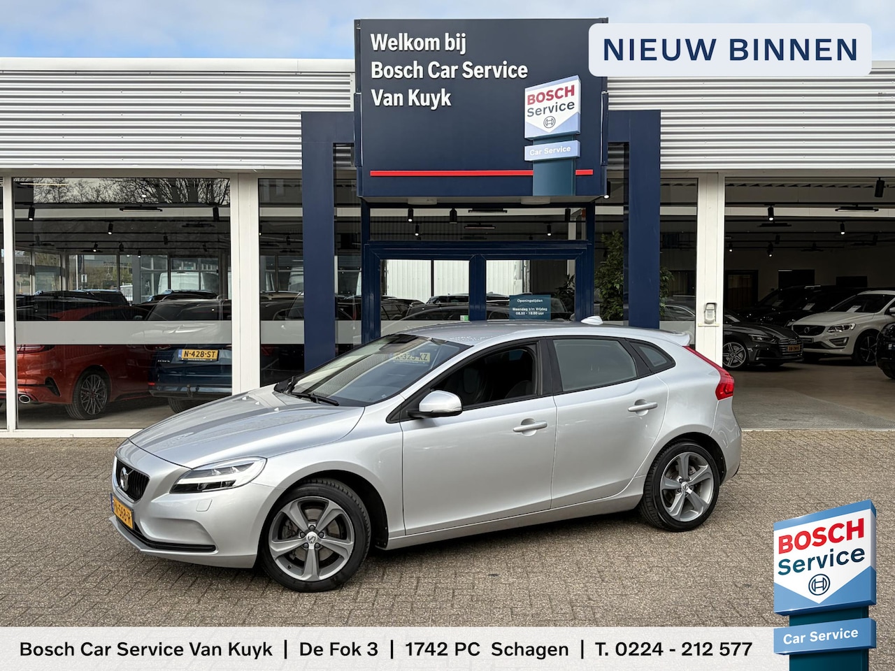 Volvo V40 - 2.0 T3 Nordic+ / NL-Auto / Dealer-Onderhouden / Standkachel / Stoelverwarming / Cruise-Con - AutoWereld.nl
