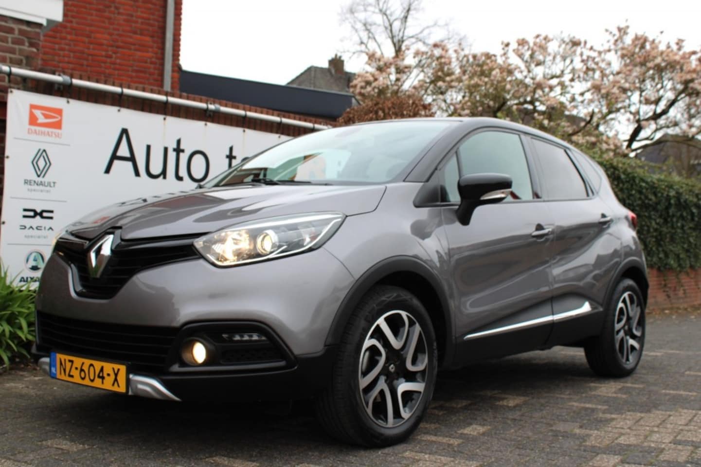 Renault Captur - TCe 120 pk X-Mod EDC Dynamique Automaat - AutoWereld.nl
