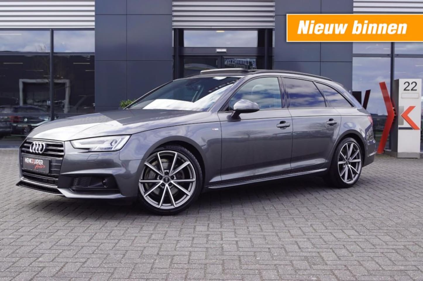 Audi A4 - 2.0 TFSI S-Line 190pk /Trekhaak wegklb./ Panodak/ BenO/ LED/ACC/19 Inch LM/ El A.klep - AutoWereld.nl