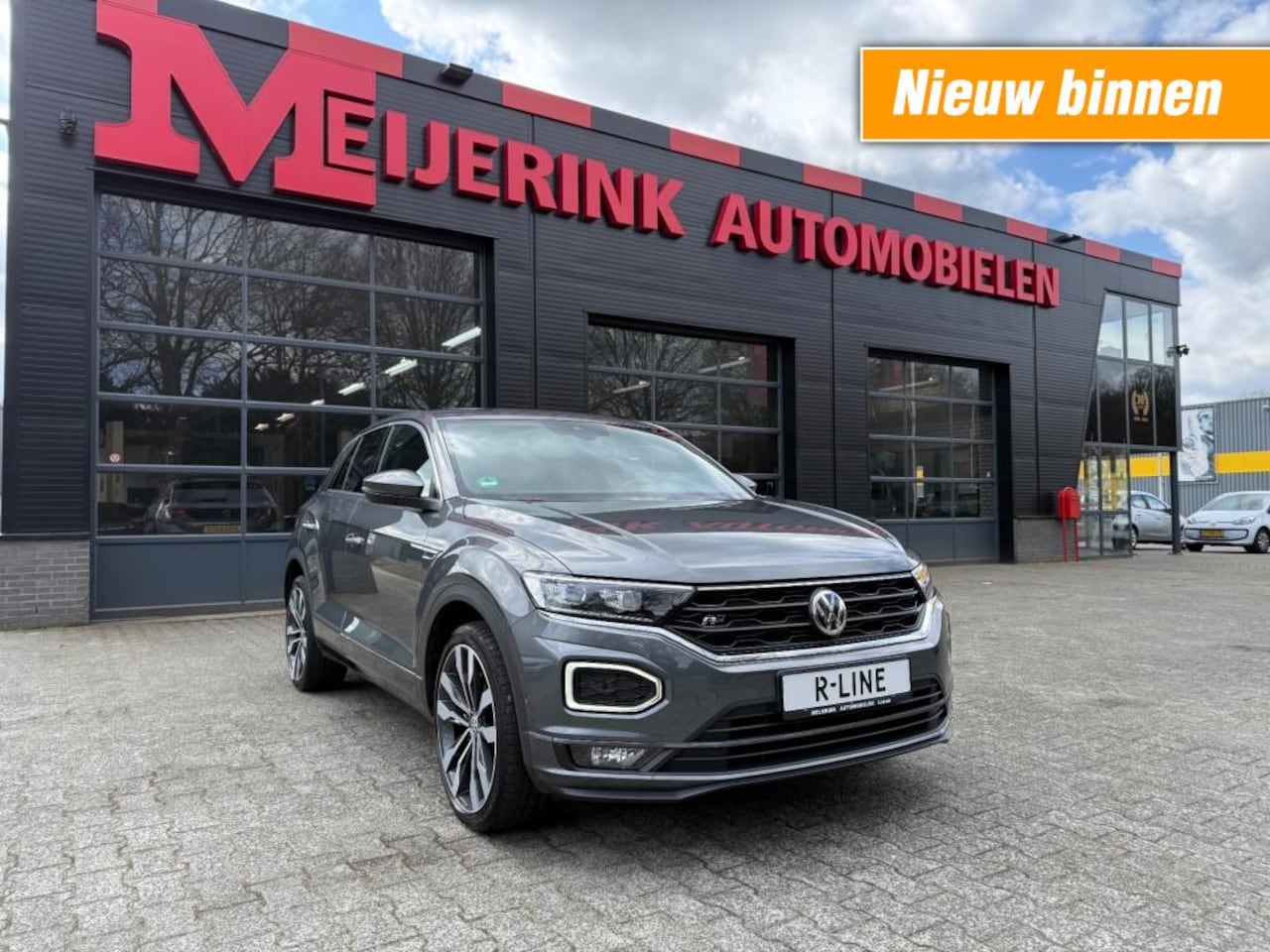 Volkswagen T-Roc - 1.5 TSI BJ.2018 R-LINE ACC CAMERA TREKHAAK LED - AutoWereld.nl