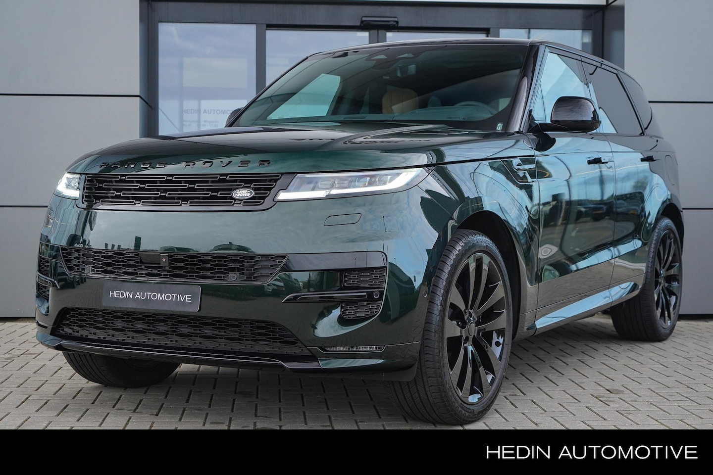Land Rover Range Rover Sport - P460e Momentum Edition l British Racing Green XPEL l Soft Close l Technology Pack l - AutoWereld.nl