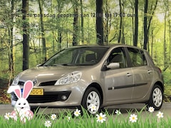 Renault Clio - 1.6-16V Dynamique | Automaat | Origineel Nederlands | NAP | Cruise Control | Radio | Trekh
