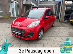 Peugeot 107 - 1.0 Première airco el ramen 3 deurs nieuwe apk 74270 km