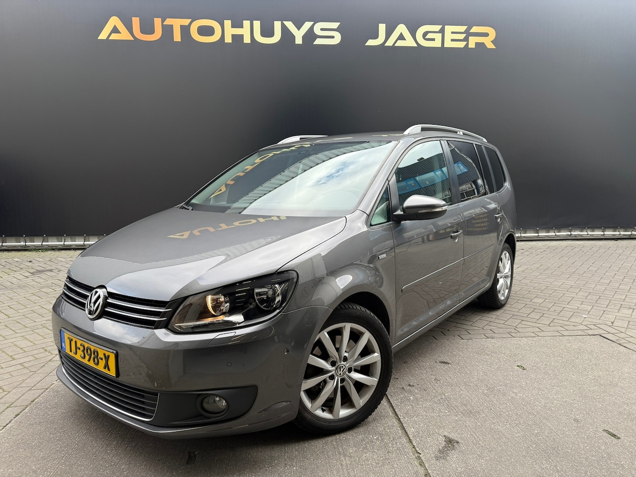 Volkswagen Touran - 1.4 TSI Highline Automaat Scherm - AutoWereld.nl