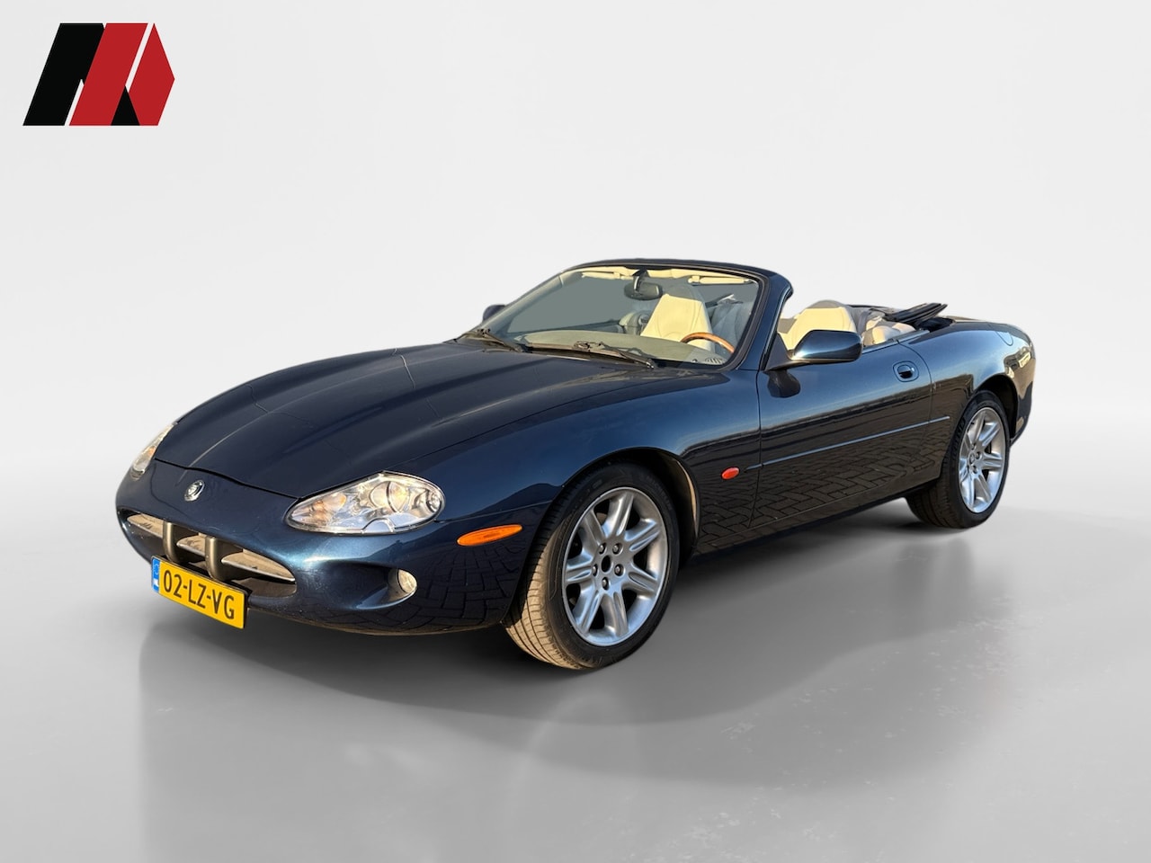 Jaguar XK8 - 4.0 V8 Convertible | Rijdt super | Blikvanger - AutoWereld.nl