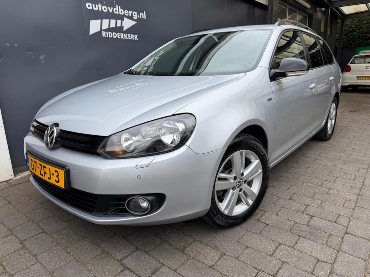 Volkswagen Golf - 1.2 TSI Match PDC Trekhaak Stoelverwarming Cruise - AutoWereld.nl